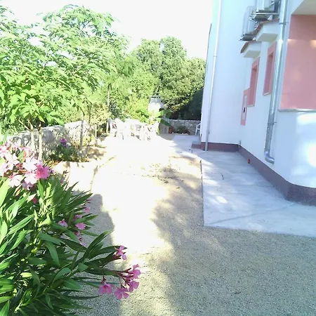 Guest house Kusen Rasopasno